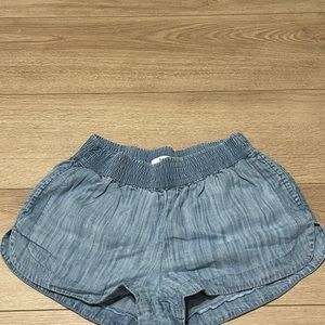 Brand: Aritzia Size: Xs